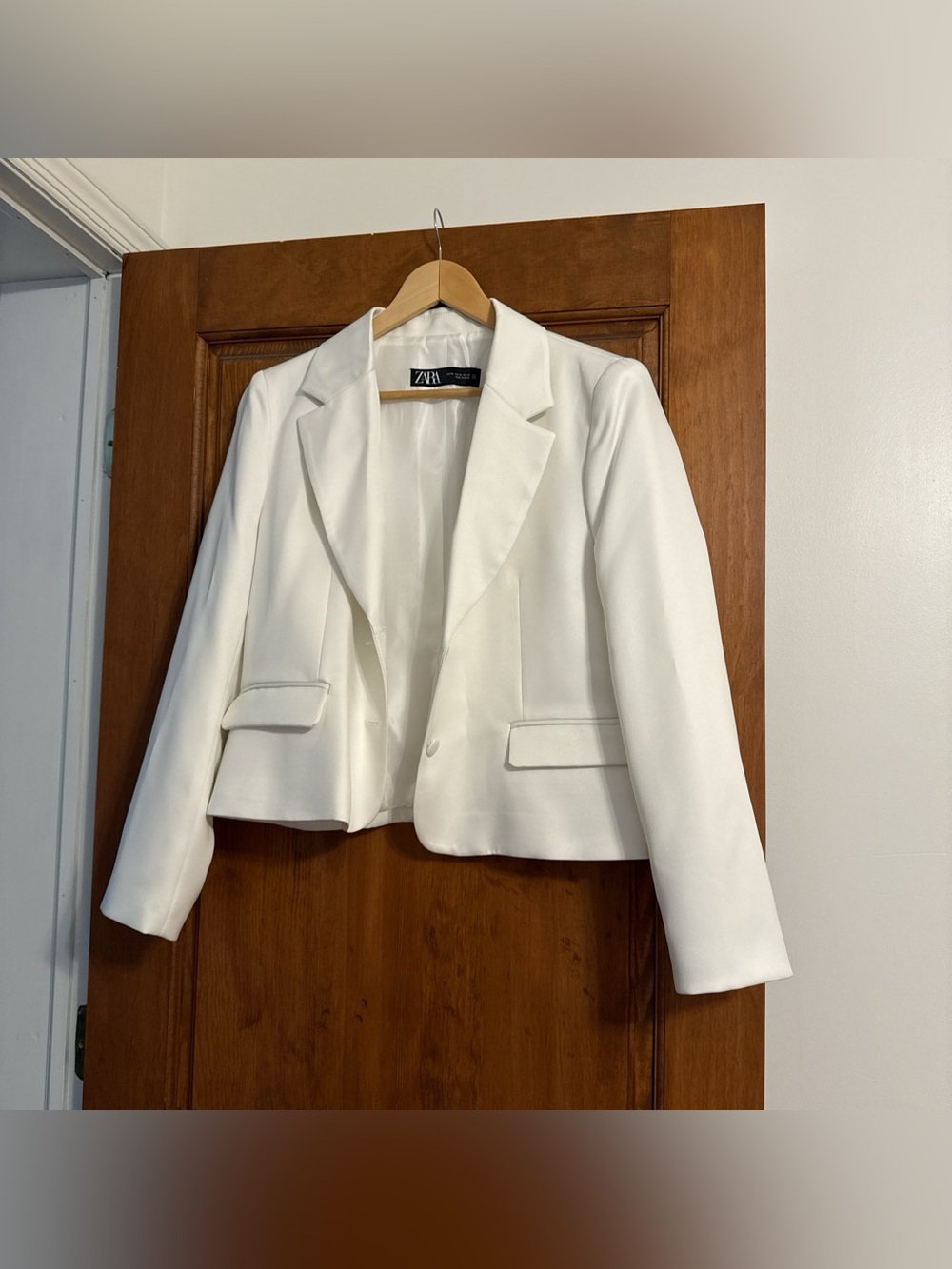 ZARA Cream Cropped Blazer Jacket
